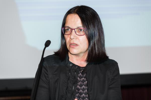 /Astrid-Essl-unabhaengige-Gesundheit